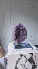 Cargar y reproducir el video en el visor de la galería, Amethyst Cluster / Geode on Black Stand - 2.76kg #139
