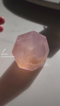 將影片載入圖庫檢視器並播放，Rose Quartz Diamond - 150g #118
