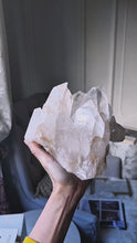 Cargar y reproducir el video en el visor de la galería, Chunky Himalayan Quartz Cluster - 2.34kg #536
