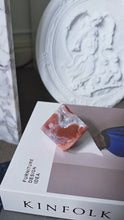 將影片載入圖庫檢視器並播放，Druzy Pink &amp; Blue Agate Cube - 167g #18
