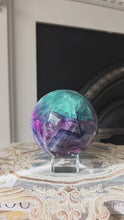 비디오를 갤러리 뷰어 Rainbow Fluorite Sphere - 1.6kg #18에 로드 및 재생
