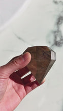 將影片載入圖庫檢視器並播放，Smoky Quartz Diamond Shaped - 228g #299
