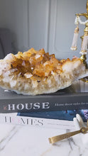將影片載入圖庫檢視器並播放，Citrine Quartz Cluster - 1.68kg #414
