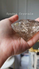 Cargar y reproducir el video en el visor de la galería, Smoky Quartz Diamond - 146g #158
