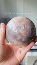 將影片載入圖庫檢視器並播放，Pink Amethyst Flower Agate  x Pyrite Sphere - 689g #134
