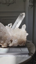 ギャラリービューアLarge Himalayan Quartz Cluster - 2.98kg #350に読み込んでビデオを見る
