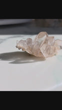 ギャラリービューアHimalayan Quartz Cluster - small 90g #416に読み込んでビデオを見る
