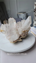 ギャラリービューアHimalayan Quartz Cluster - 2kg #306に読み込んでビデオを見る
