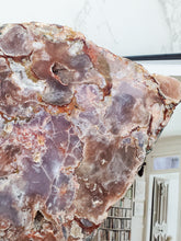 將圖片載入圖庫檢視器 Pink Amethyst on stand - 1.1kg #124
