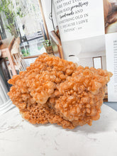 이미지를 갤러리 뷰어에 로드 , Orange Calcite Cluster #54
