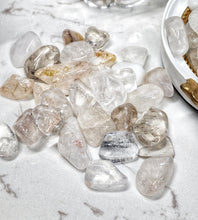 画像をギャラリービューアに読み込む, Clear Quartz with Inclusion Tumbled Stones Pack
