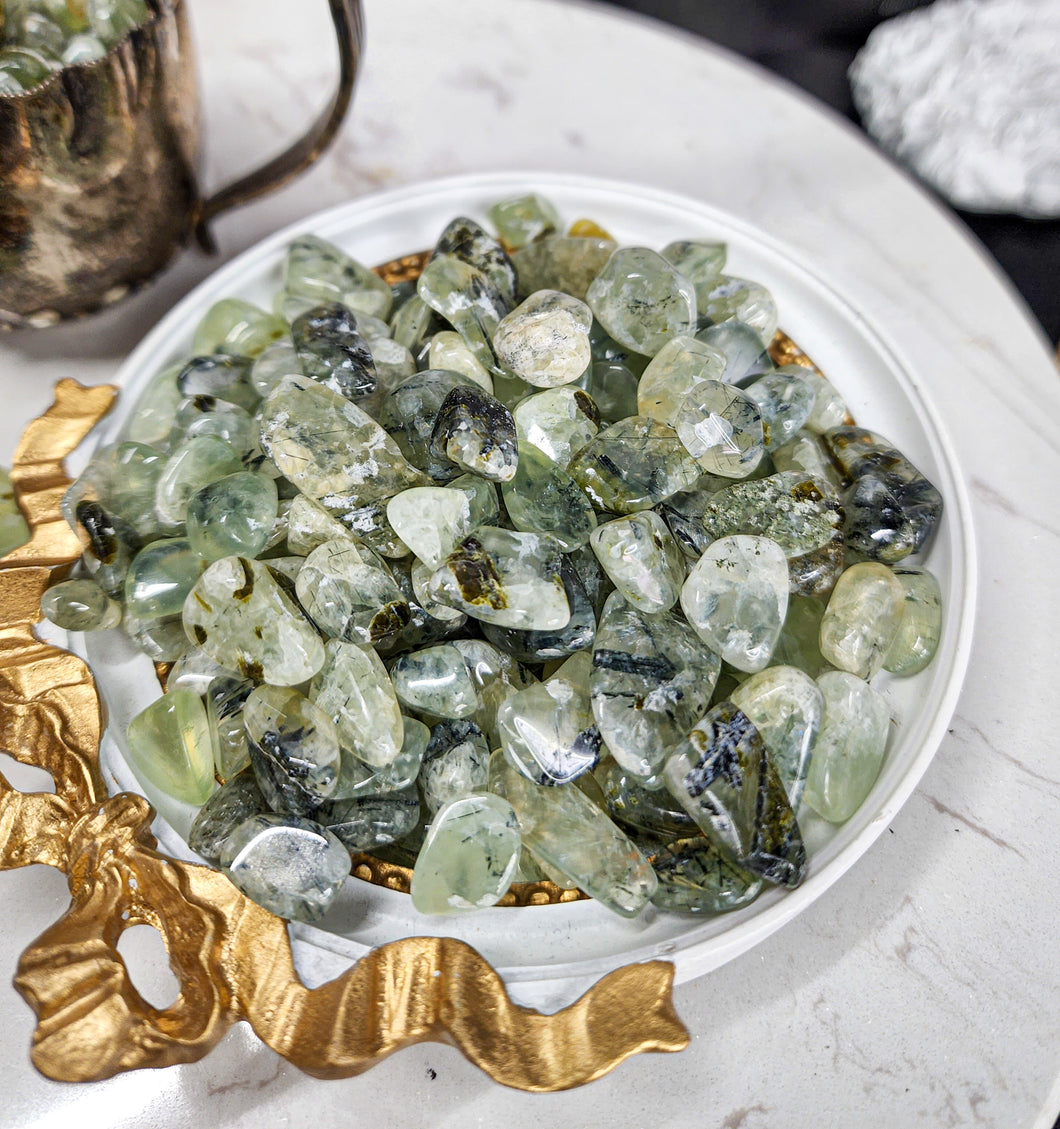 Prehnite Chips