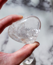 이미지를 갤러리 뷰어에 로드 , Clear Quartz Heart ( Pick your own heart )
