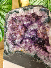 Load image into Gallery viewer, Amethyst Cave - 10.5kg #M3
