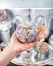 画像をギャラリービューアに読み込む, Amethyst Flower Agate Sphere - 618g #W1
