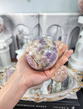 이미지를 갤러리 뷰어에 로드 , Amethyst Flower Agate Sphere - 618g #W1
