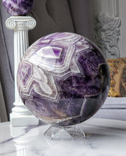 將圖片載入圖庫檢視器 Extra Large Chevron Amethyst Sphere - 6.48 kg
