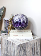 將圖片載入圖庫檢視器 Extra Large Chevron Amethyst Sphere - 6.48 kg
