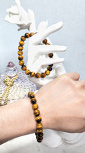 Load image into Gallery viewer, Gold Tiger Eye Bracelet
