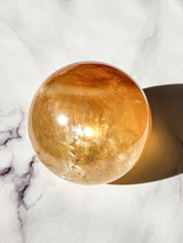 將圖片載入圖庫檢視器 Golden Honey Calcite Sphere - Extra Large 7.35kg
