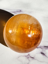 將圖片載入圖庫檢視器 Golden Honey Calcite Sphere - Extra Large 7.35kg
