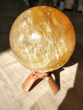 將圖片載入圖庫檢視器 Golden Honey Calcite Sphere - Extra Large 7.35kg
