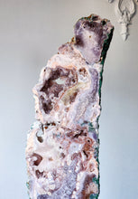 Cargar imagen en el visor de la galería, Pink Amethyst Slab on stand - 4.25kg #56
