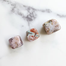 Load image into Gallery viewer, Flower Agate Mini Cube Set #2
