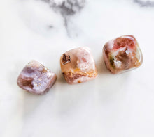 Load image into Gallery viewer, Flower Agate Mini Cube Set #4
