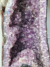 Cargar imagen en el visor de la galería, Large Amethyst Cave - Extra Quality 19.11kg
