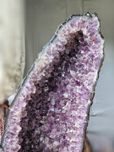 將圖片載入圖庫檢視器 Large Amethyst Cave - Extra Quality 19.11kg
