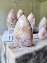 Load image into Gallery viewer, Pink Amethyst Flame - 287g #3
