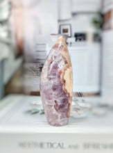 Load image into Gallery viewer, Amethyst Flower Agate Flame #981
