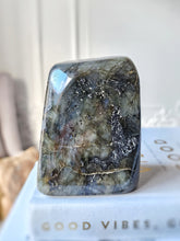 이미지를 갤러리 뷰어에 로드 , Labradorite Freeform - 757g #130
