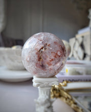 画像をギャラリービューアに読み込む, Pink Amethyst Sakura Agate Sphere - 502g #142
