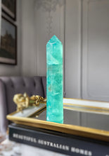 Cargar imagen en el visor de la galería, Green Fluorite Round Tower / Pillar - 811g #43
